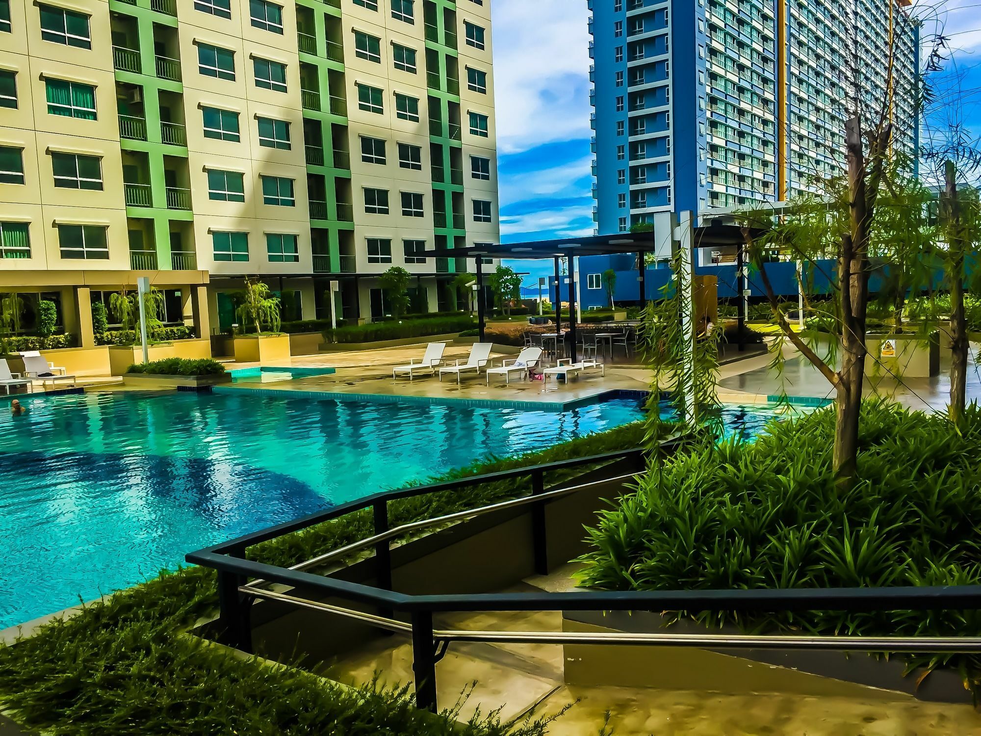 Hotel Lumpini Seaview Jomtien By Parikal Exterior foto
