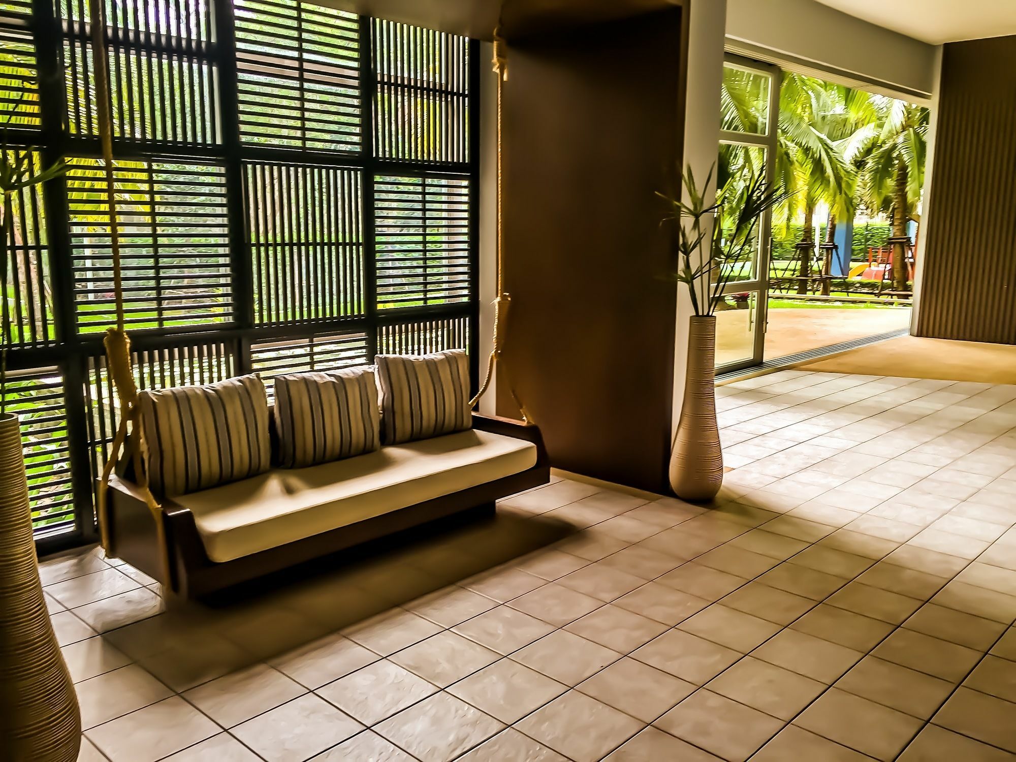 Hotel Lumpini Seaview Jomtien By Parikal Exterior foto